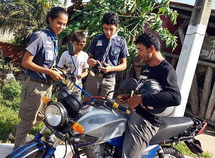 Maio Amarelo: Escoteiros e CIPTur realizam blitz em Luís Correia - Imagem 3