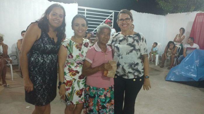 CRAS Comemora o Dia das Mães Com Famílias Beneficiadas - Imagem 15