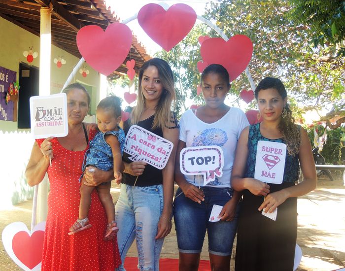Creche Anexo Tia Alice realiza festa em comemoração ao Dia das Mães - Imagem 8