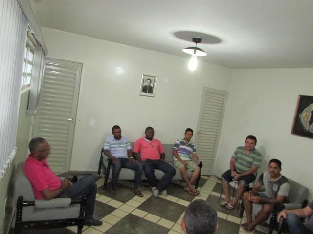 Prefeito Dr.Zé Maria Realiza Entrega de Coletes aos Vigilantes - Imagem 10