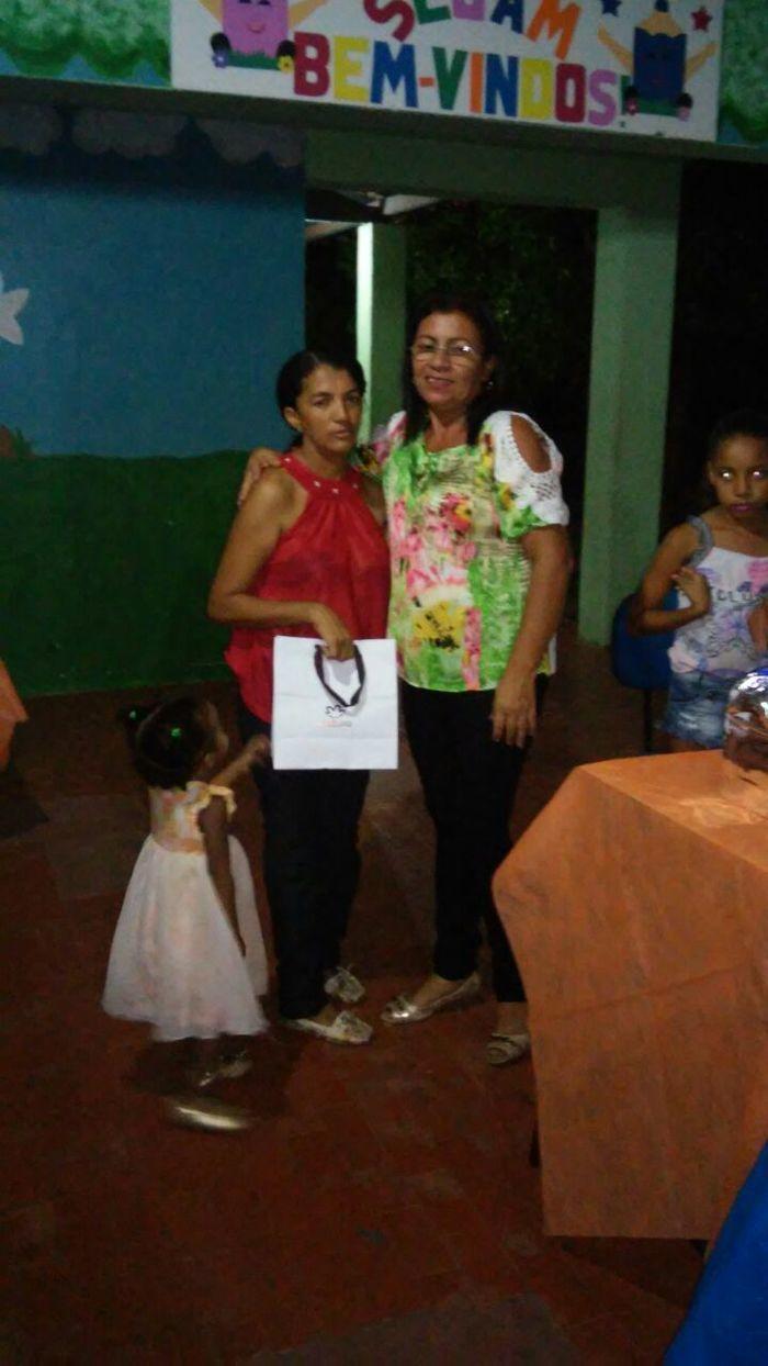 Escolas realizam festa em comemoração ao Dia das Mães - Imagem 27