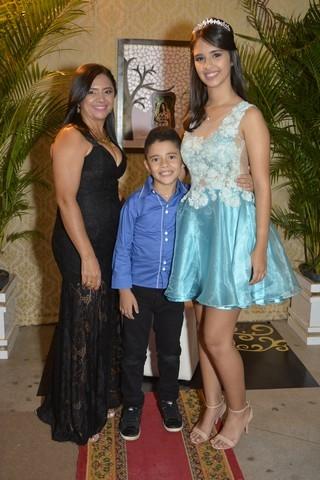 Confira as Fotos do Baile de Vanessa Mendes de Sousa - Imagem 12