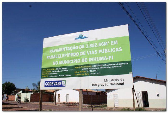 Prefeitura de Inhuma realiza pavimentação no Bairro Sossego - Imagem 1