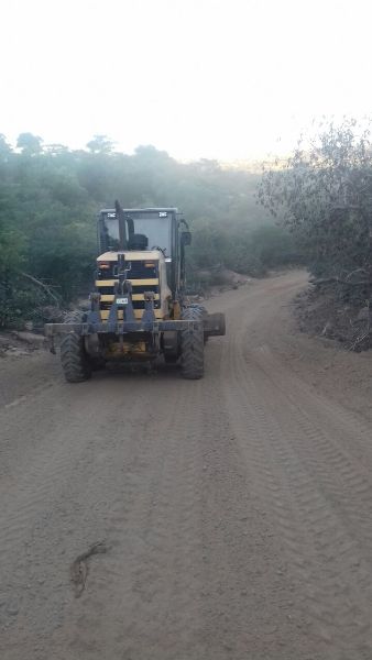 Prefeitura inicia trabalho de recuperação em estradas vicinais  - Imagem 11