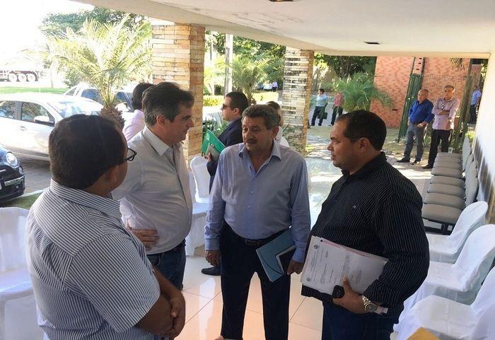 Wellington Dias recebe prefeito Alvimar Martins e membros do PP     - Imagem 1