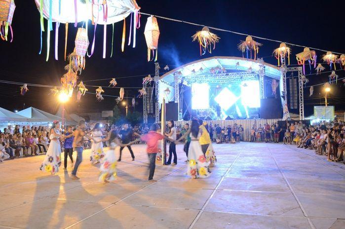 Educação Municipal realiza a quarta noite de atividades ao 63º - Imagem 32