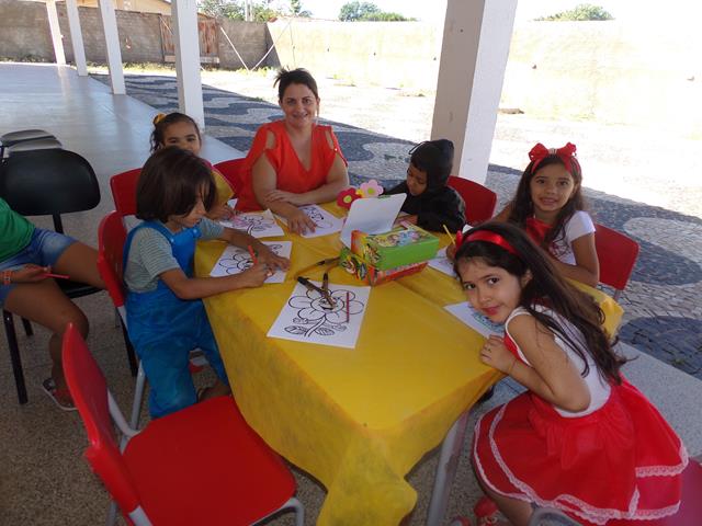 Projeto Plantando Sementes, Colhendo Leitores tem continuidade - Imagem 17