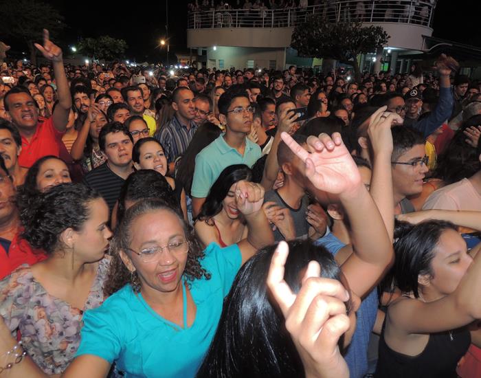 Alceu Valença faz grande show na 1ª noite do Festival de Inverno  - Imagem 9
