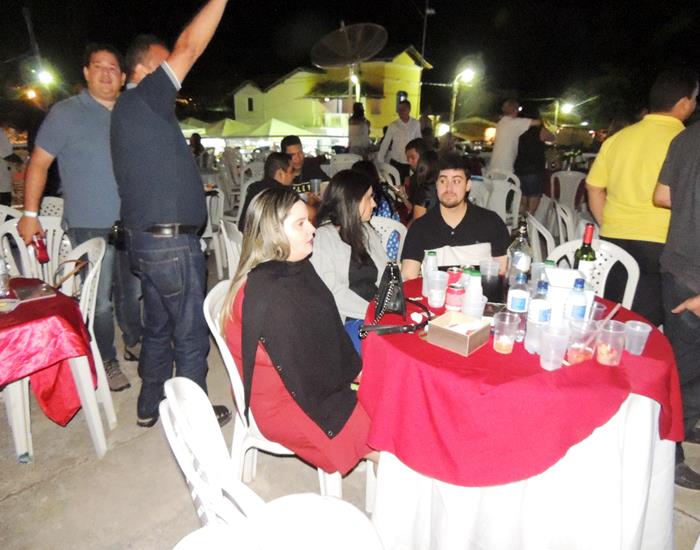 Público faz artistas se empolgarem pelo carisma nos shows  - Imagem 54