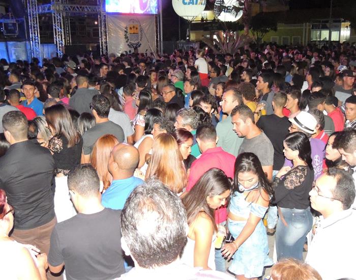 Público faz artistas se empolgarem pelo carisma nos shows  - Imagem 12