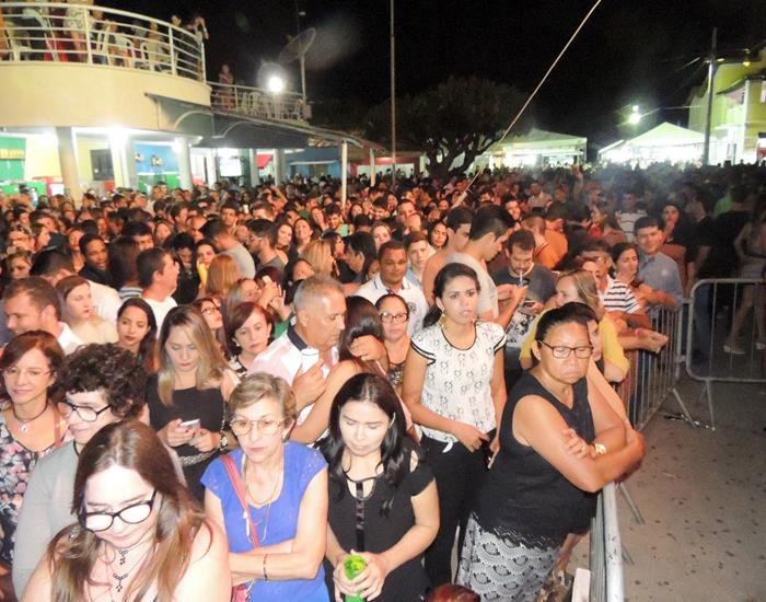 Público faz artistas se empolgarem pelo carisma nos shows  - Imagem 16