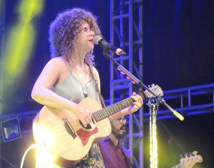 Público faz artistas se empolgarem pelo carisma nos shows  - Imagem 18