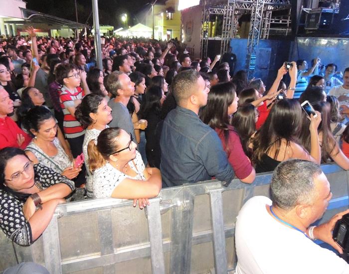 Público faz artistas se empolgarem pelo carisma nos shows  - Imagem 6