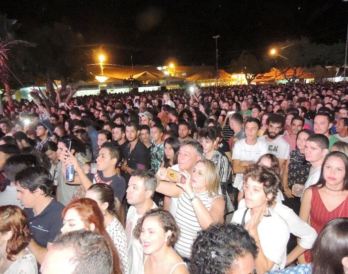 Público faz artistas se empolgarem pelo carisma nos shows  - Imagem 3