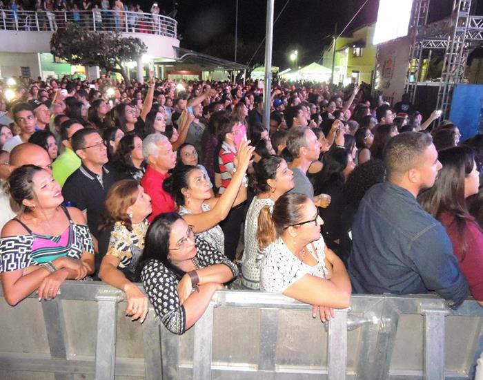 Público faz artistas se empolgarem pelo carisma nos shows  - Imagem 7