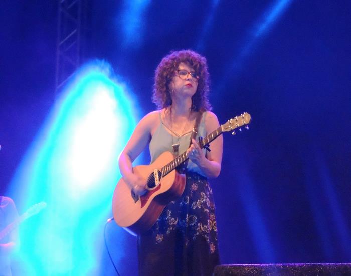 Público faz artistas se empolgarem pelo carisma nos shows  - Imagem 26