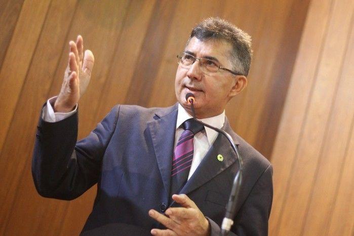 Deputado Aluísio Martins ressalta o programa Universidade Aberta - Imagem 1