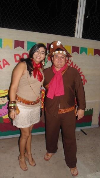 Crianças participam de apresentações na quadra de esporte  - Imagem 28