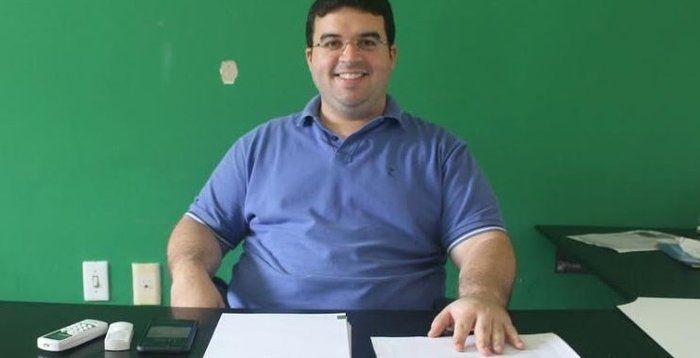 Prefeito Reginaldo Júnior destaca empenho da Secretaria de Finanças para efetuar o pagamento integral 