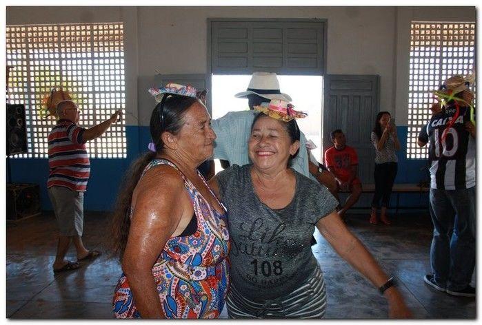 SEMTAC Realiza Arraiá do Vaidoso - Imagem 6