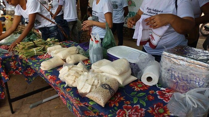 Alunos do Projovem Campo promovem Feira Solidária - Imagem 8