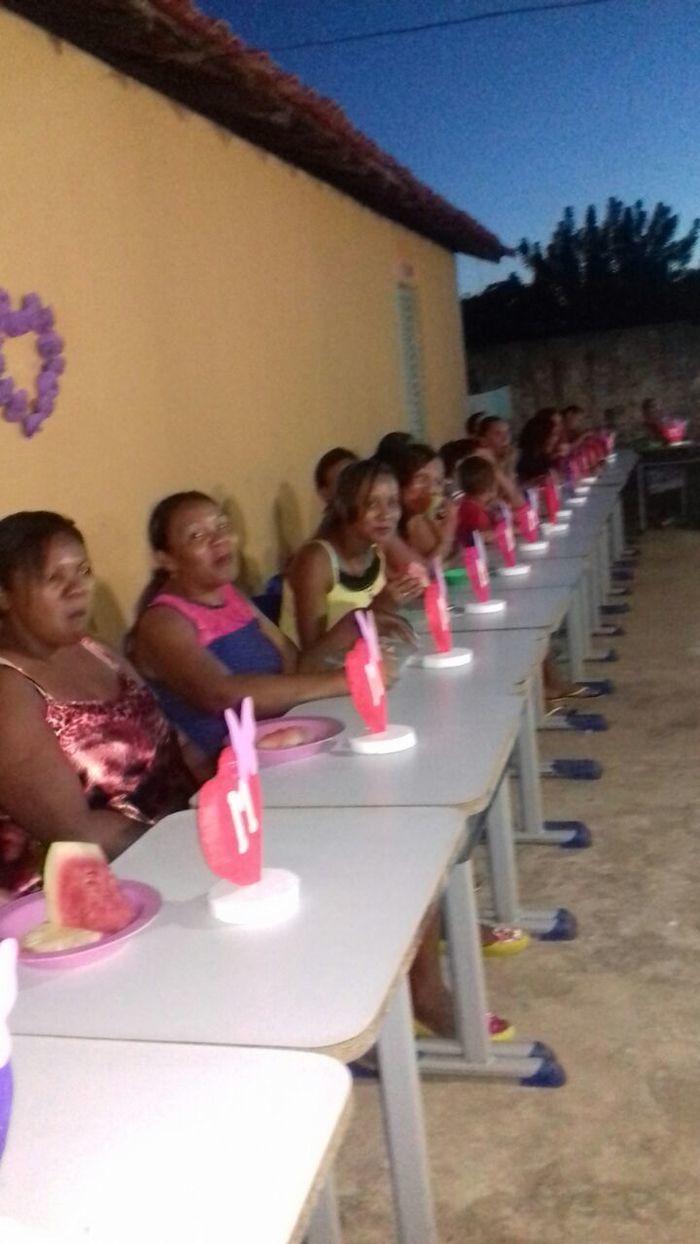 Alunos e professores promoveram belíssima festa para mães - Imagem 17