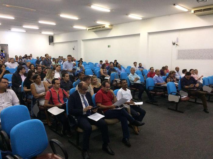Prefeito de Francinópolis participa de Seminário  - Imagem 2