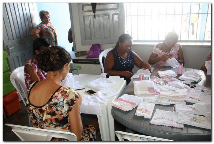 Cras realiza oficina de enxovais para o grupo de gestantes - Imagem 3