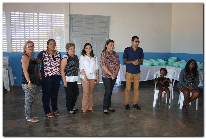 Cras realiza oficina de enxovais para o grupo de gestantes - Imagem 14