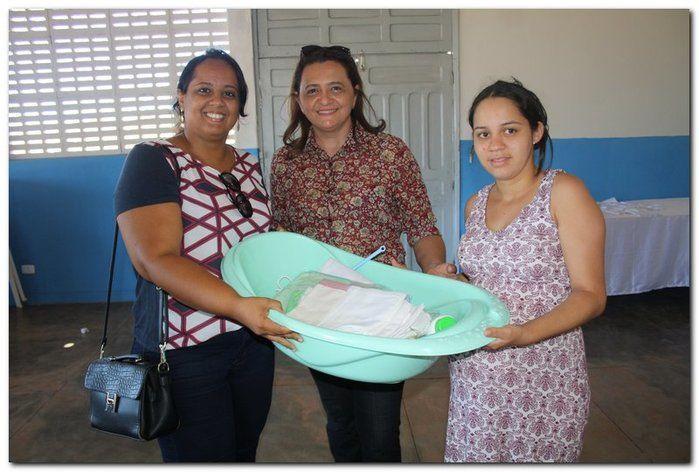 Cras realiza oficina de enxovais para o grupo de gestantes - Imagem 21