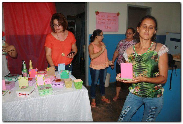 CRAS realiza oficina de artesanato ao grupo de mulheres do sossego  - Imagem 13