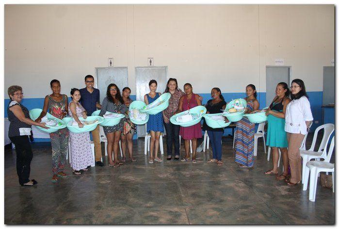 Cras realiza oficina de enxovais para o grupo de gestantes - Imagem 26