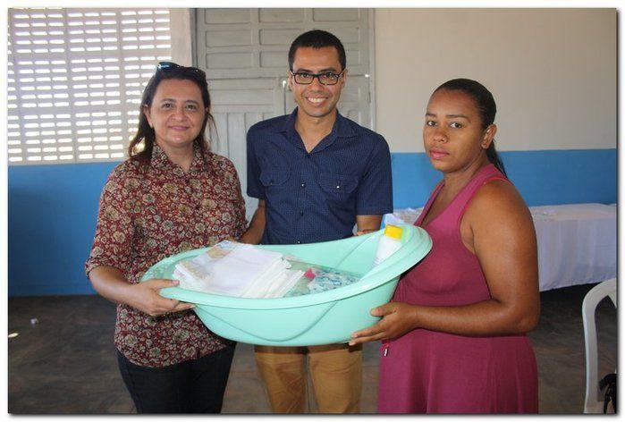 Cras realiza oficina de enxovais para o grupo de gestantes - Imagem 25