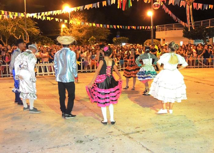 Sábado de folguedos com belas apresentações e sucesso de público - Imagem 103