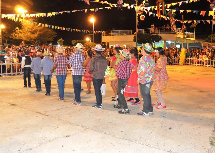 Sábado de folguedos com belas apresentações e sucesso de público - Imagem 42