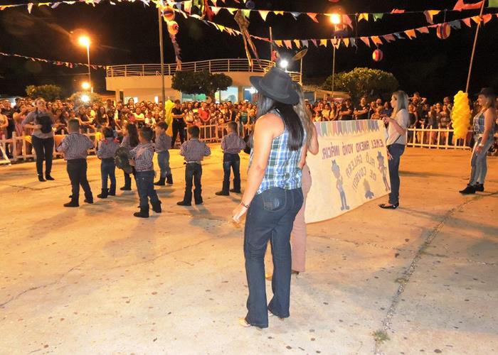Sábado de folguedos com belas apresentações e sucesso de público - Imagem 17