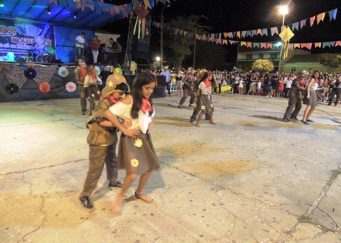 Sábado de folguedos com belas apresentações e sucesso de público - Imagem 82