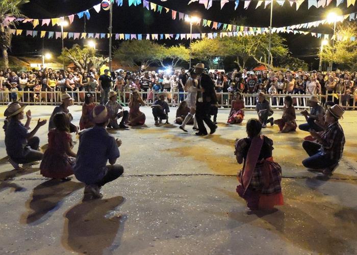 Sábado de folguedos com belas apresentações e sucesso de público - Imagem 74