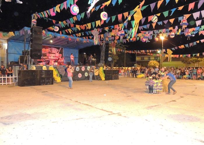 Sábado de folguedos com belas apresentações e sucesso de público - Imagem 9