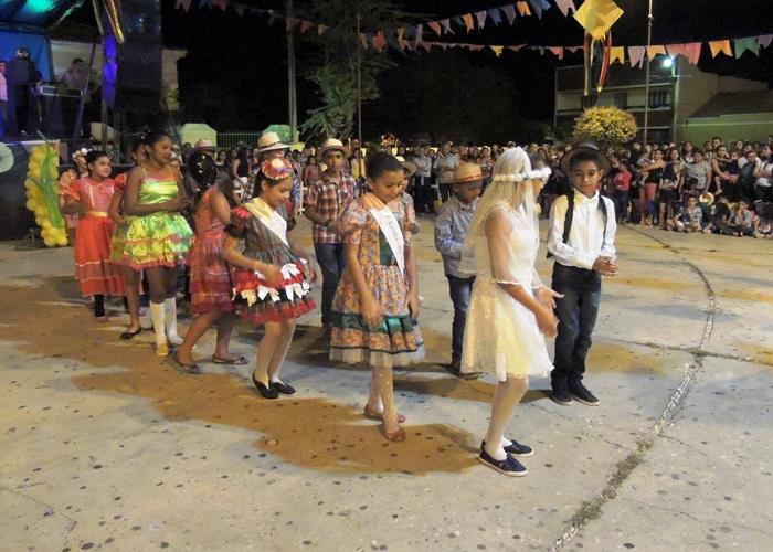 Sábado de folguedos com belas apresentações e sucesso de público - Imagem 36