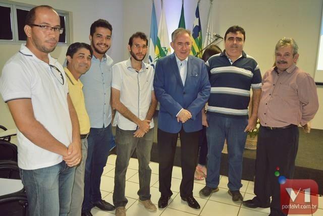 Futuro de PMDB será decido em convenção, afirma João Henrique - Imagem 9