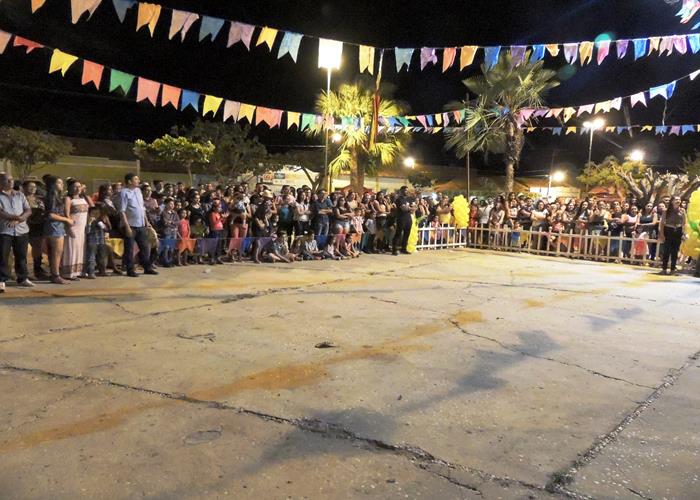 Sábado de folguedos com belas apresentações e sucesso de público - Imagem 47