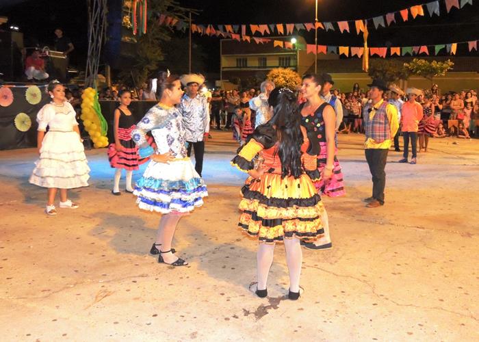 Sábado de folguedos com belas apresentações e sucesso de público - Imagem 99