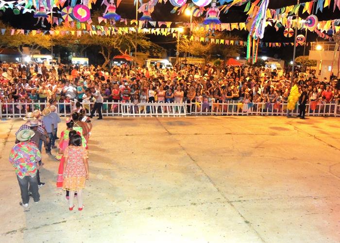 Sábado de folguedos com belas apresentações e sucesso de público - Imagem 50