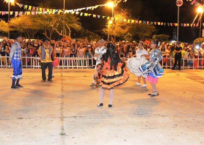Sábado de folguedos com belas apresentações e sucesso de público - Imagem 113