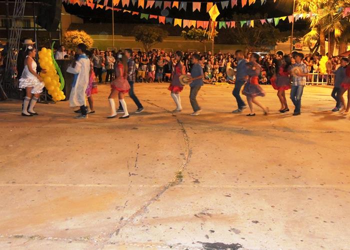 Sábado de folguedos com belas apresentações e sucesso de público - Imagem 55