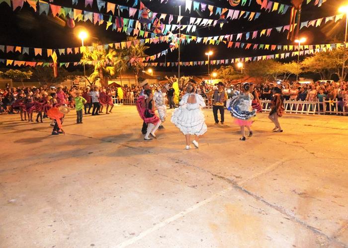 Sábado de folguedos com belas apresentações e sucesso de público - Imagem 95