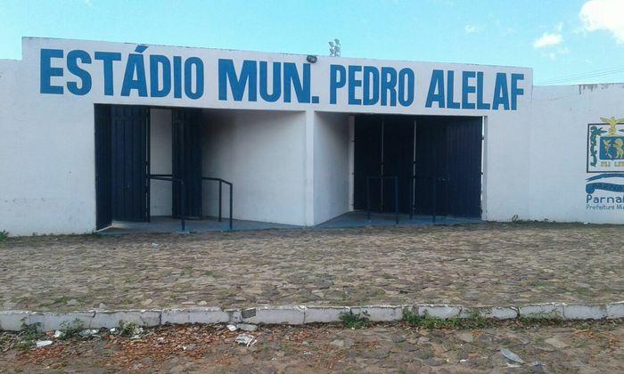 Nova pintura do estádio municipal.  (Crédito: Liliane Alelaf / Facebook)