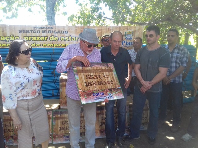 Colônia do Piauí recebe o Projeto “Sertão Irrigado”  - Imagem 101