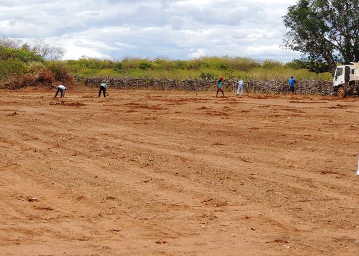 Município intensifica ações em estrada e esporte na zona rural  - Imagem 9